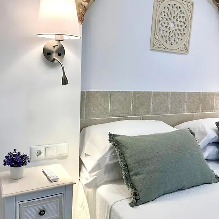 Apartment Loft Balcones De La Juderia