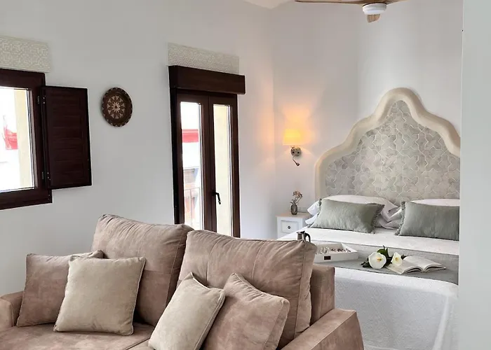 Loft Balcones De La Juderia דירה *